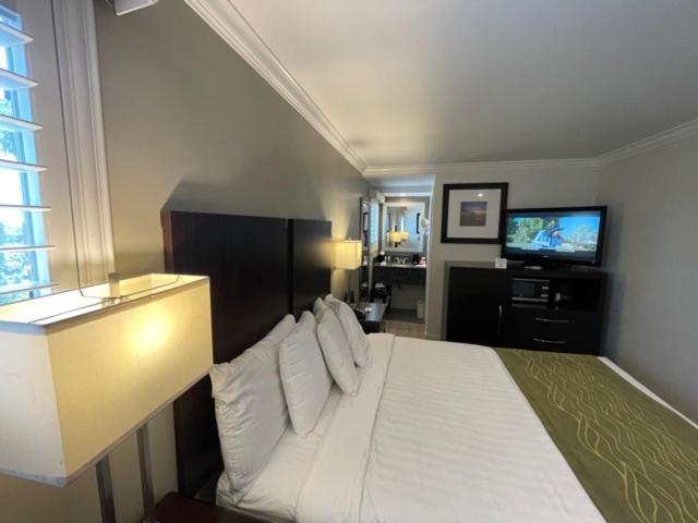 Hi View Inn & Suites Manhattan Beach Exterior photo